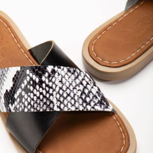 169-076 Siyah Ortopedik Hakiki Deri Çapraz Bantlı Kadın Terlik