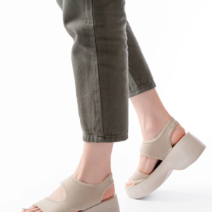 24414-573 Bej Dalgıç Günlük Dolgu Topuk Kadın Sandalet