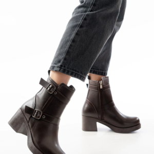 5109-3027 Kahverengi Topuklu Fermuarlı Günlük Kadın Bot