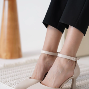 Clara Kadın Bej Topuklu Ayakkabı