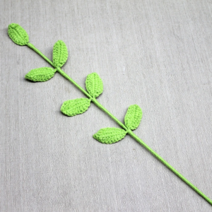 El Örgüsü Çiçek Dalı