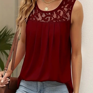 Kadın Askılı Yuvarlak Yaka Dantel Detaylı Viskon Bluz