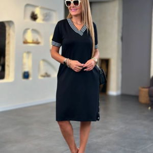 Kadın Kısa Kollu V Yakalı Yanlardan Yırtmaç Ve Düğmeli Viskon Iki Iplik Elbise