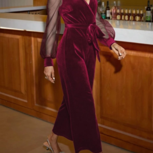 Kadın Uzun Kollu Kruvaze Yakalı Belden Kuşaklı Tül Detaylı Kadife Tulum