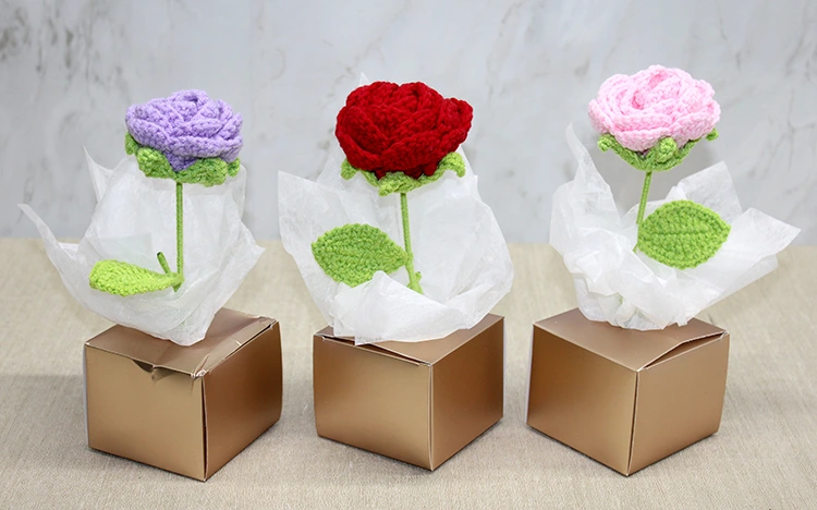 Kutulu Tekli El Örgüsü Gül Kutulu