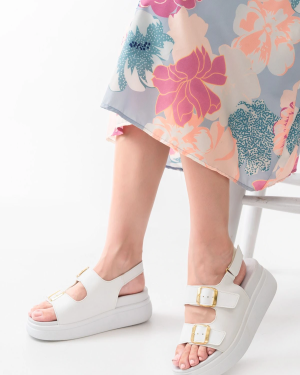 24422-1185 Beyaz Dolgu Topuk Kadın Sandalet