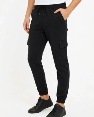 Erkek Siyah Jogger Eşofman Altı Rahat Kalıp, Kargo Cepli, Lastikli Paça, Günlük Spor Pantolon - Siyah