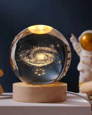Galaksi Tasarımlı Işıklı Cam Küre