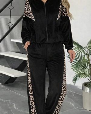 Kadın Uzun Kollu önden Fermuarlı Leopar Detaylı Kadife Bluz Ve Pantolon Ikili Takım