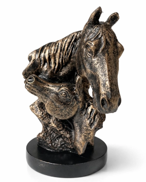 Polyester At Büstü