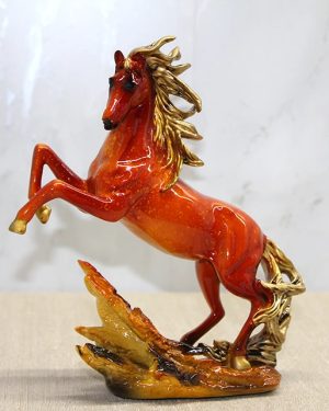 Polyester Gold Detaylı Şahlanmış At Figürü