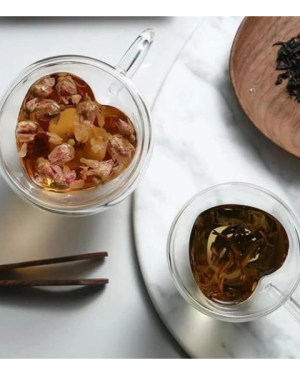 Kalp Şeklinde Cam Bardak