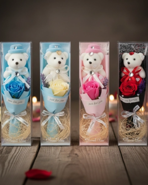 Şeffaf Kutulu Ayıcıklı Gül Buketi